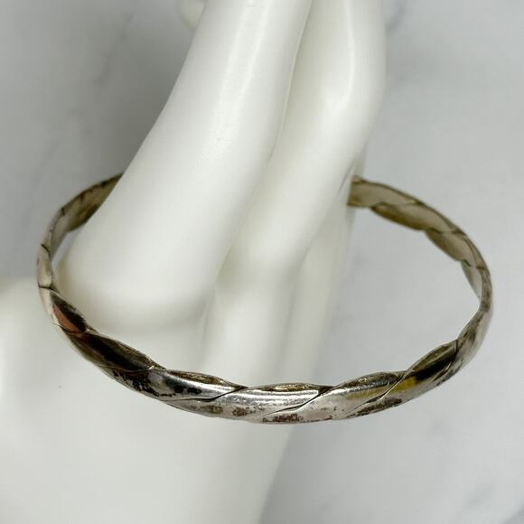 Vintage Mexico Silver Tone Flat Braided Bangle Bracelet - Picture 1 of 10